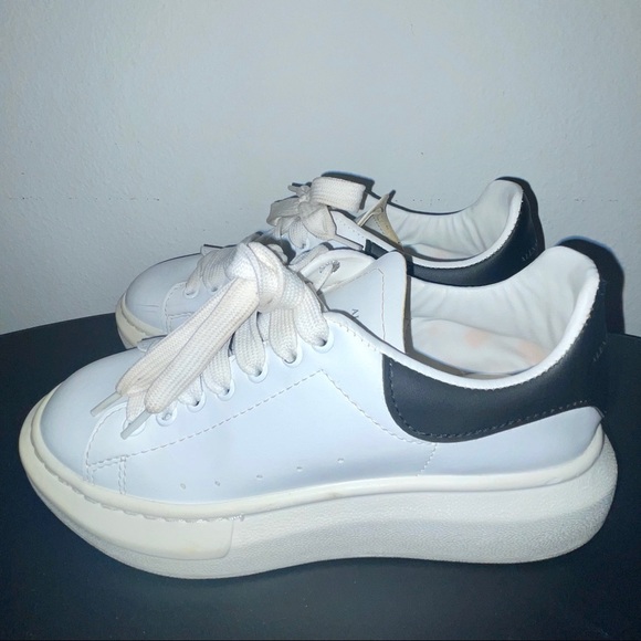 Alexander McQueen leather shoes - Picture 4 of 7
